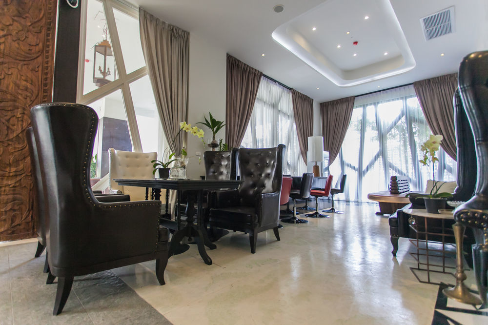 Icheck Inn Trams Square Chiang Mai Zewnętrze zdjęcie