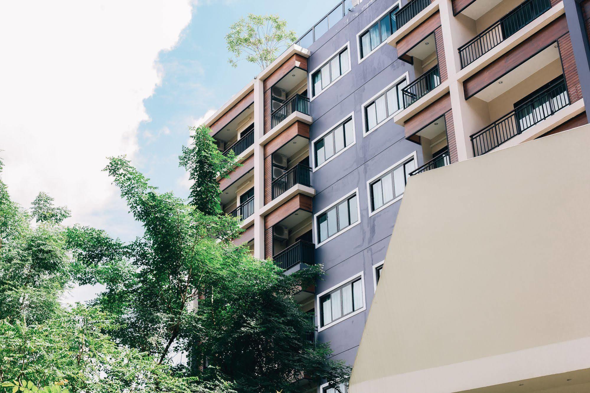 Icheck Inn Trams Square Chiang Mai Zewnętrze zdjęcie