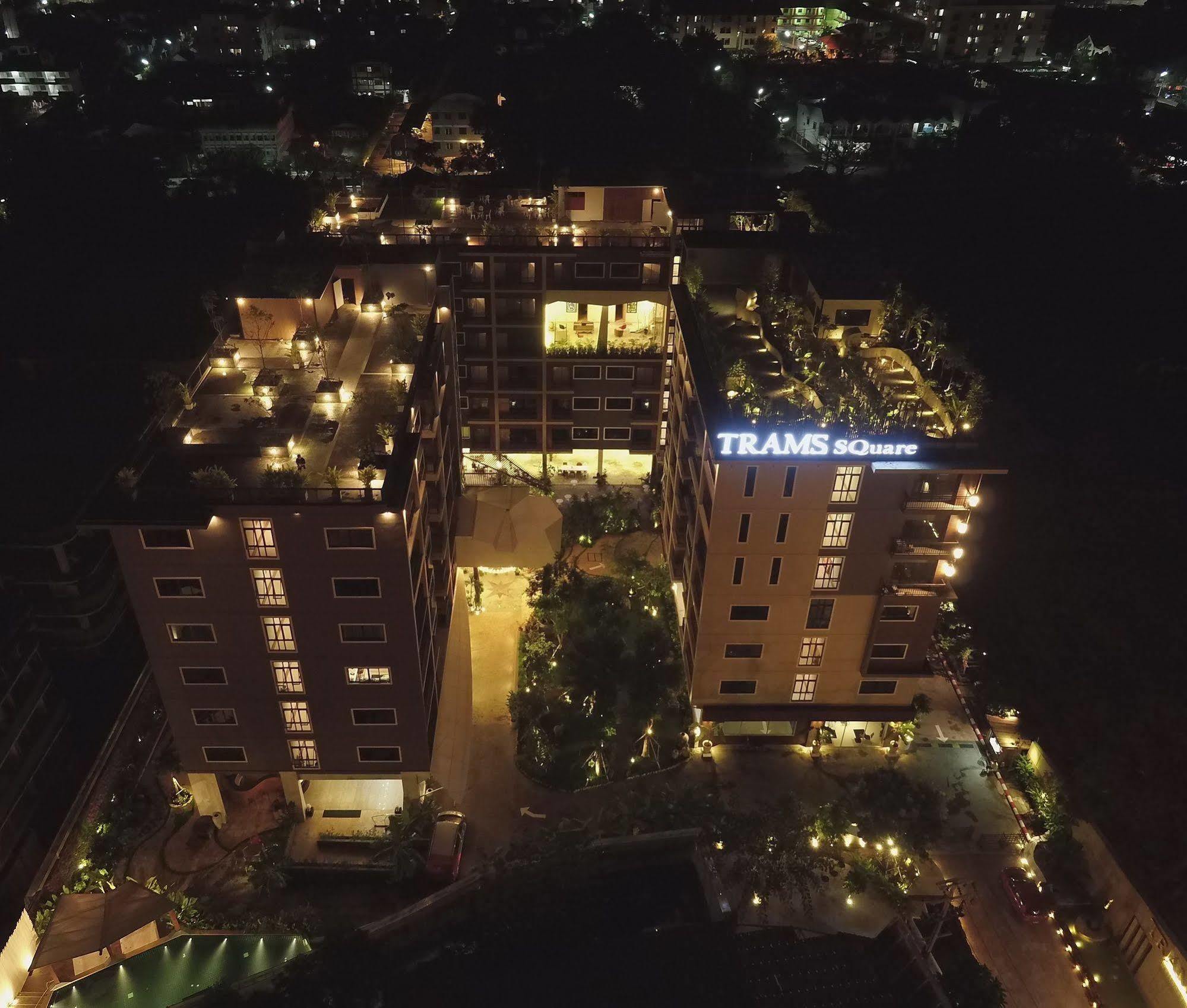 Icheck Inn Trams Square Chiang Mai Zewnętrze zdjęcie