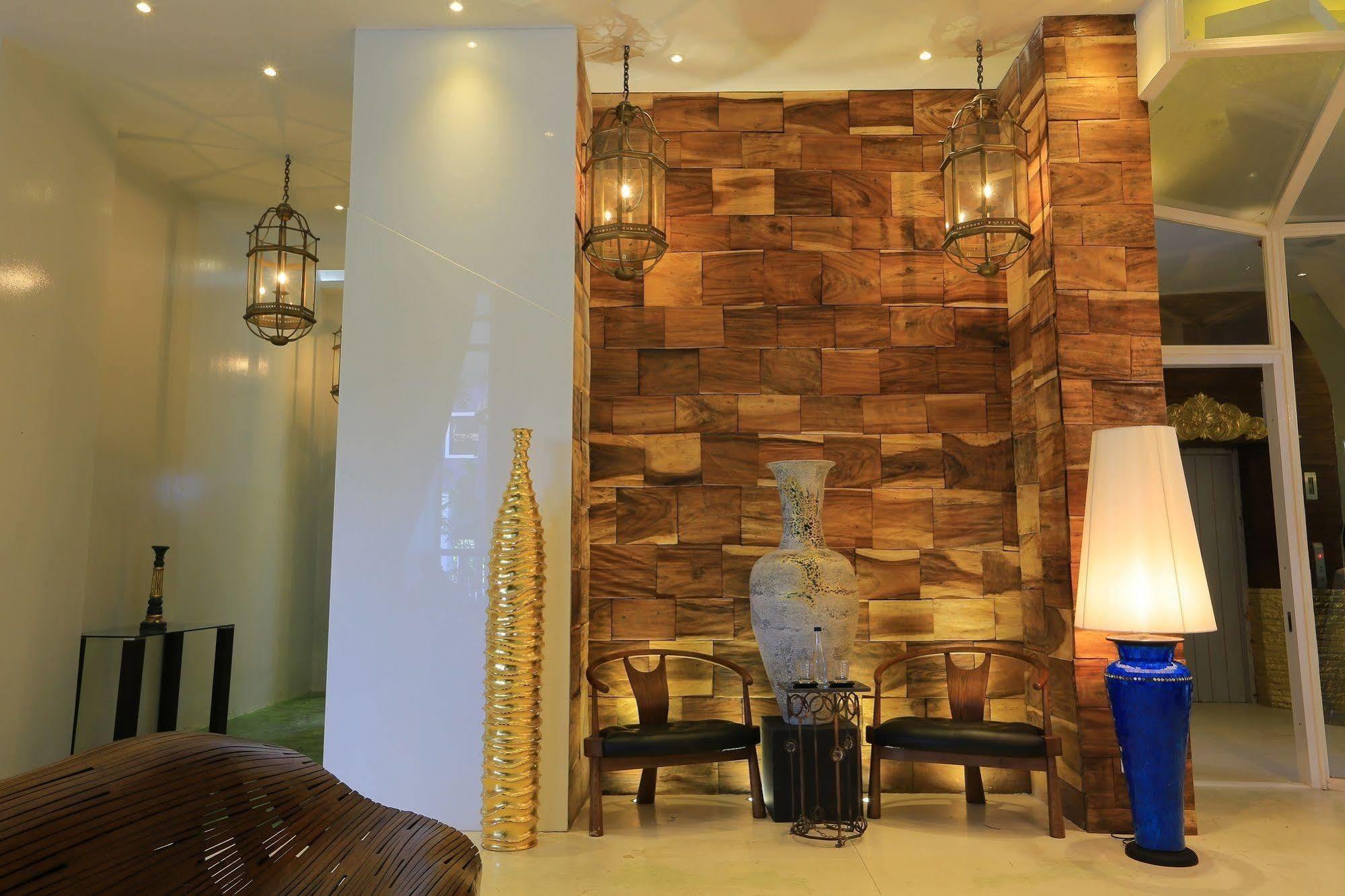 Icheck Inn Trams Square Chiang Mai Zewnętrze zdjęcie